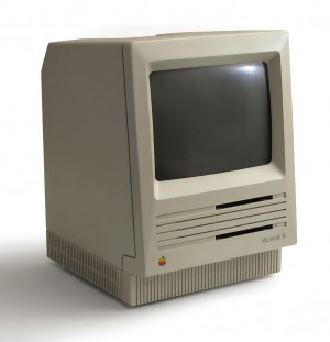 Macintosh_SE_b