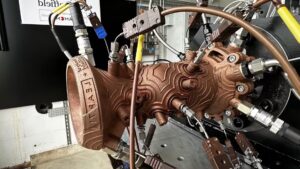 人間の想像を超える効率 ― AIが設計した新型エンジン