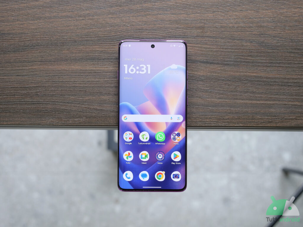 Motorola Edge 60 Pro が史上最低値に下がります: 512 GB、120 Hz pOLED、90 W 充電を手頃な価格で提供