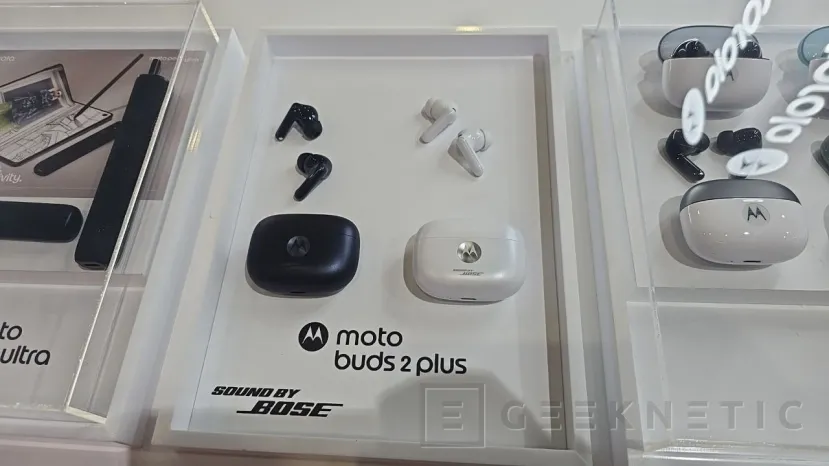 Geeknetic Motorola は、MWC 2026 で razr フォールドを発表します。DXOMARK 5 によると、このセグメントで最高のカメラ システムを搭載した 2000 ユーロの折りたたみ式モデルです。