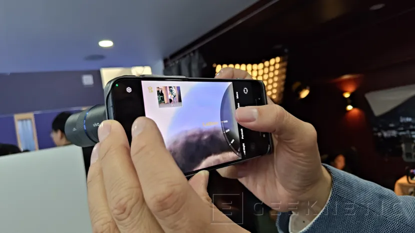 Geeknetic Vivo が、取り付け可能な望遠レンズ 3 を備えた X300 Pro をヨーロッパに導入