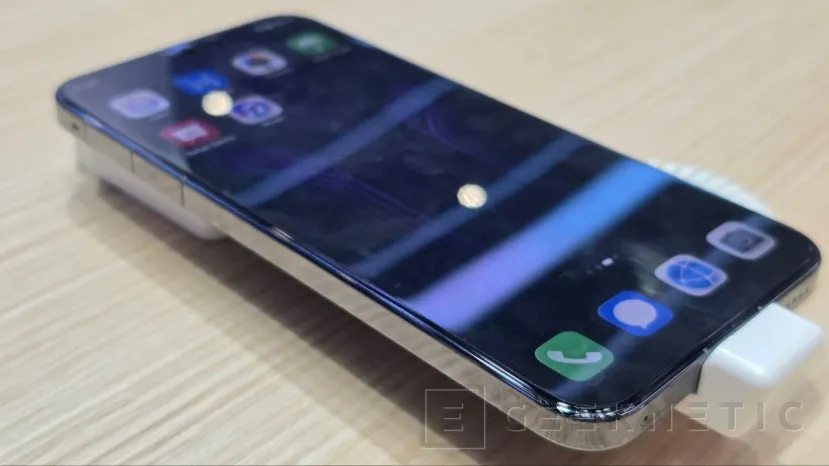 最大 20 GB の RAM および Kunlun Crystal 3 Gen 3 を搭載した HUAWEI、Mate 80 Pro Max、RS Ultimate の Geeknetic プレミアム デバイス