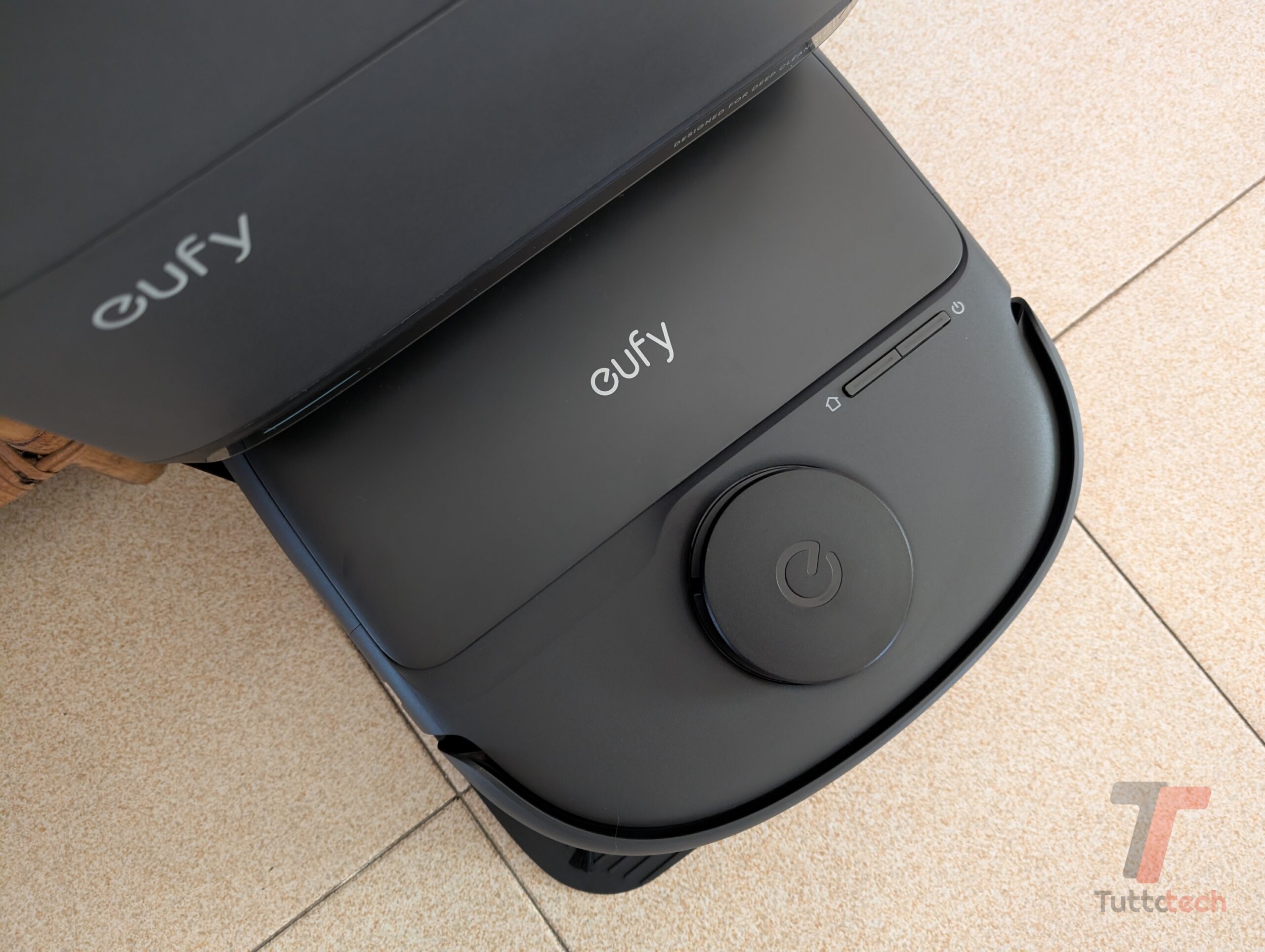 Eufy Omni C28 レビュー: 適切な価格の万能ロボット 4