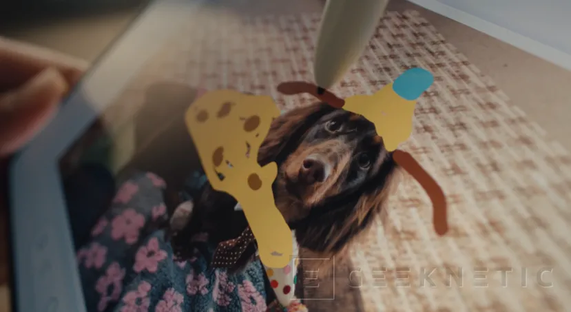 Geeknetic ビデオで HUAWEI Pura X Max Stylus とその AI 2 機能が明らかに