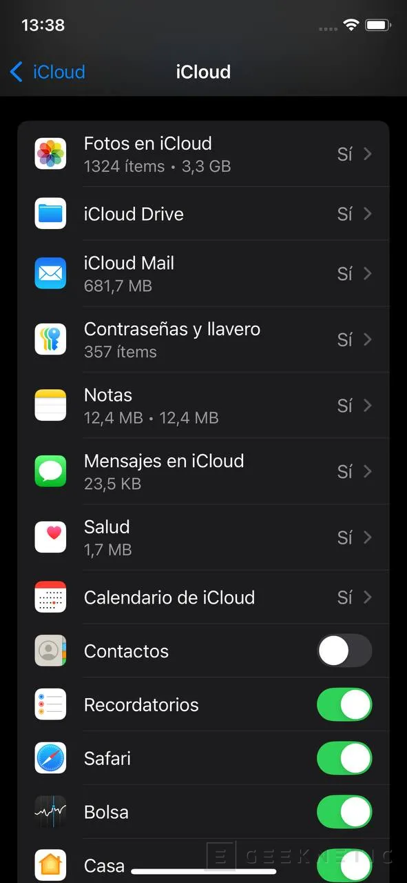 Geeknetic Apple iPhone 10 で iCloud のデータをバックアップまたは同期する方法