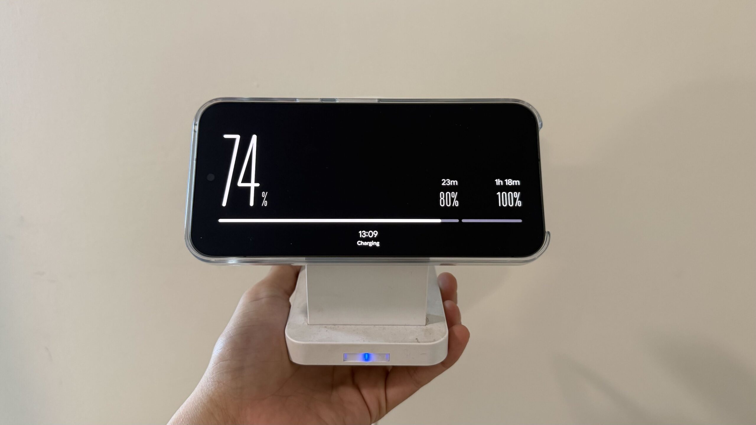 Google Pixel 11 Pro XL - スクリーンセーバー - AA を充電