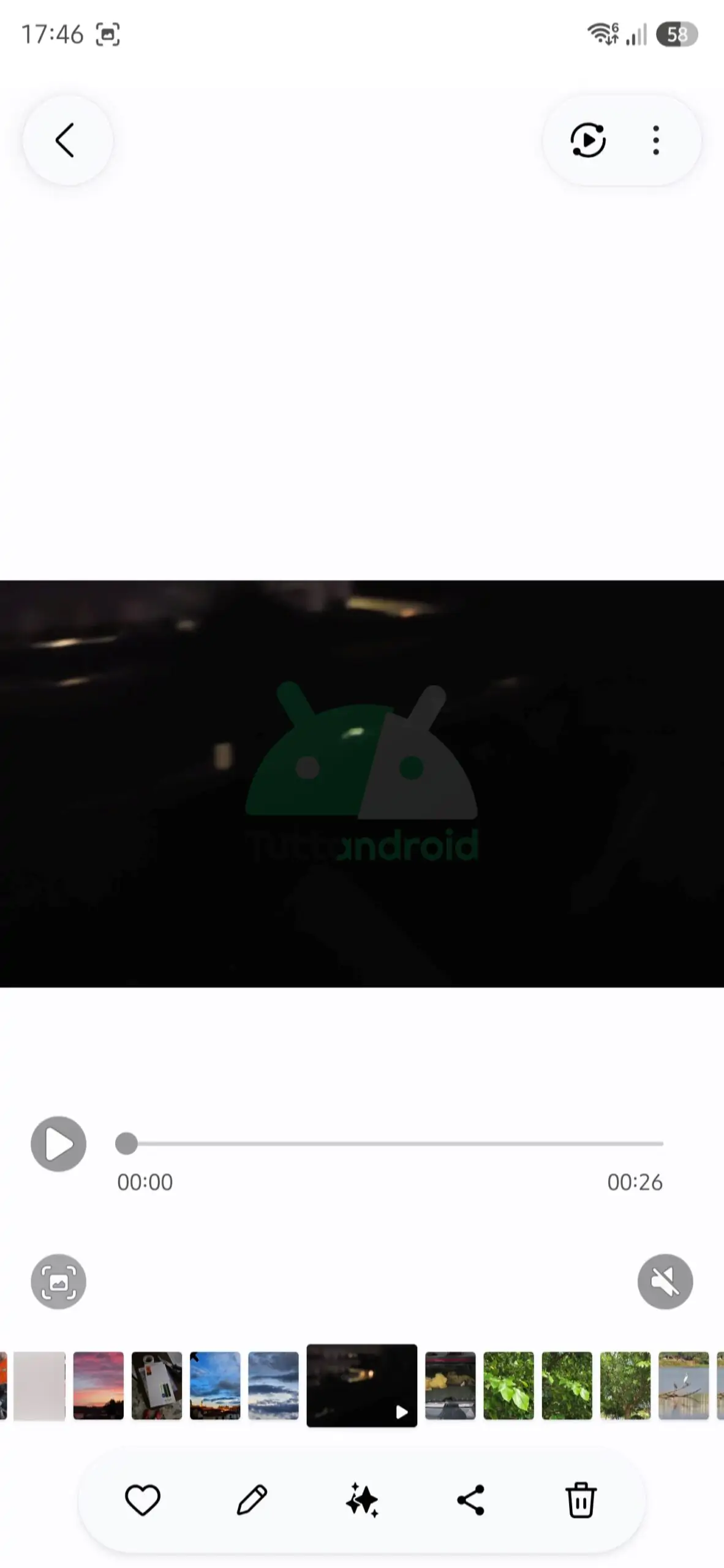 Samsung Gallery の Gallery Labs のレガシービデオシークバー