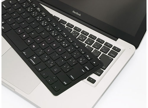 Macbook Pro Air のキーボードをたった 5 分で綺麗に掃除する方法と