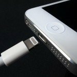 iPhone/iPadの純正充電器は海外で使える？海外で使用可能なモバイルバッテリーとは？