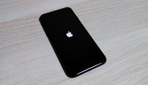 Iphone Ipadが起動しない 電源がつかない原因とは 解決方法を元apple社員が解説 Apple Geek Labo